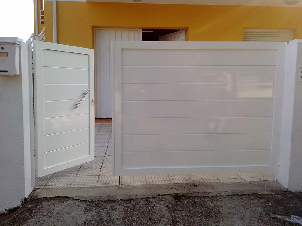 Alubabel puertas de color blanco